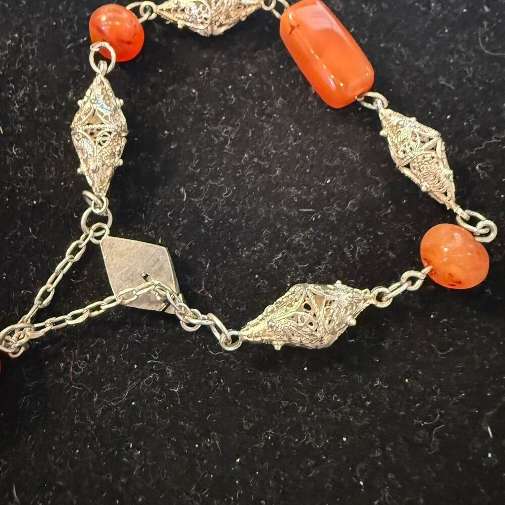 Vintage sterling silver & agate bracelet with filigree design
